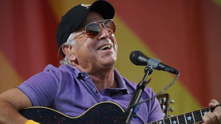 Jimmy Buffett's Niece Shares Rare Photo With Him in Wake of His Passing