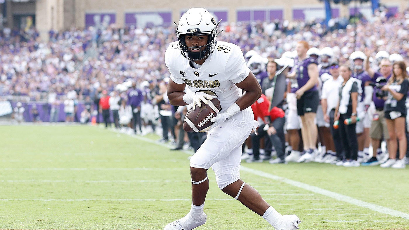 Colorado's Dylan Edwards to enter transfer portal as Deion Sanders, Buffs prepare to lose key offensive player