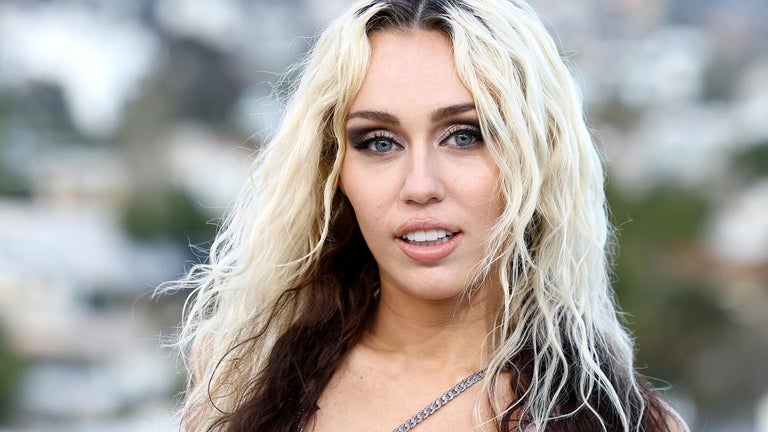 Miley Cyrus Tears up Talking About Her Dad Billy Ray Cyrus
