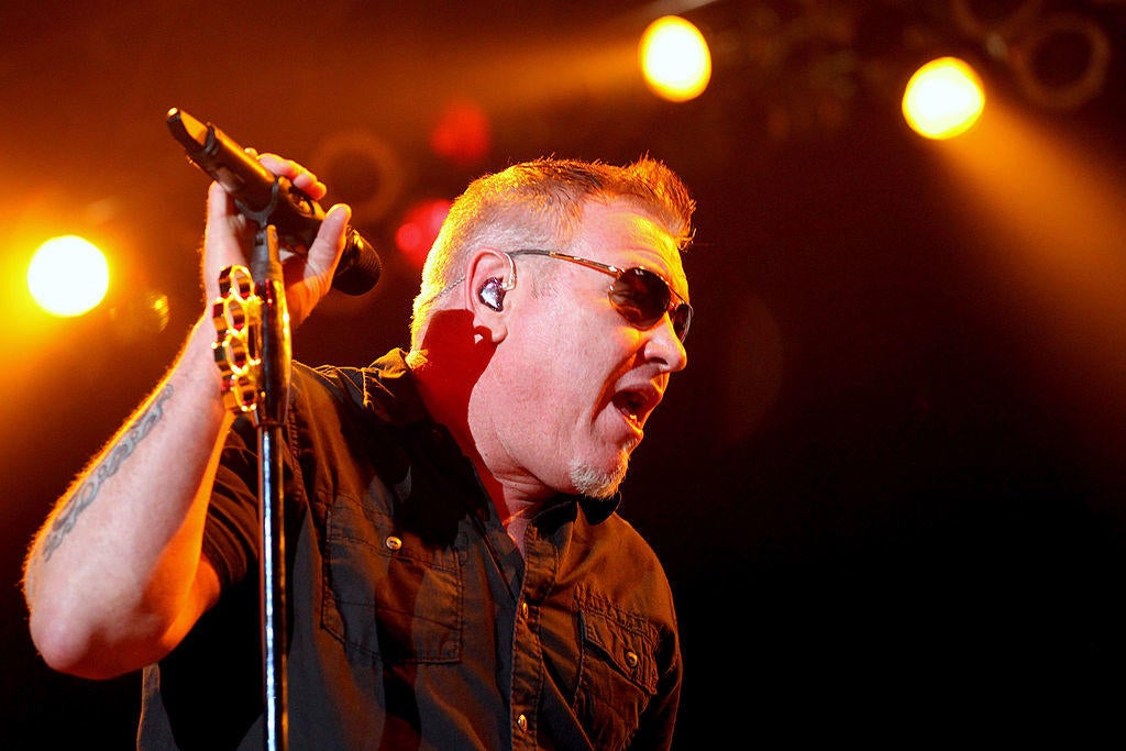 Smash Mouth singer Steve Harwell leaves band to focus on his health