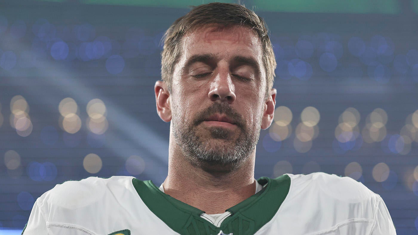 Jets' Aaron Rodgers says he's 'heartbroken' after suffering season-ending injury, vows to 'rise yet again'