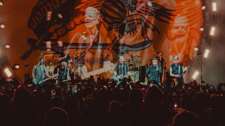 The Offspring, Sum 41 and Simple Plan Just Performed a Major Throwback Together