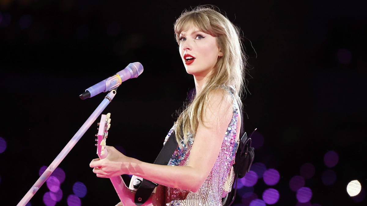 Taylor Swift's Eras Tour Movie to Release One Day Early Due to Fan Demand