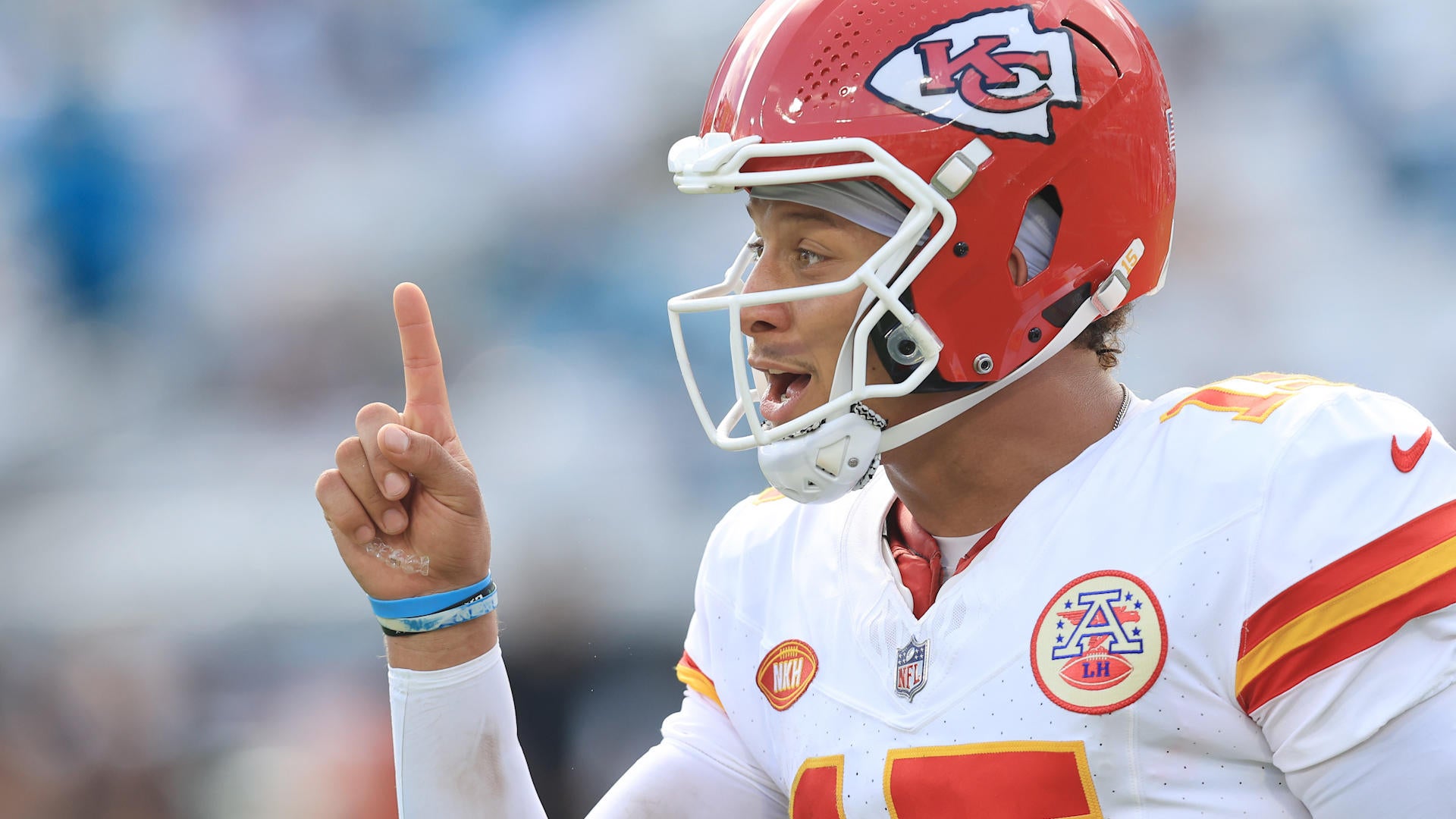 Where to get an official Kansas City Chiefs Patrick Mahomes championship  jersey - CBS News