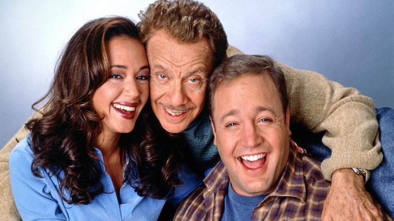 Leah Remini Reacts to 25th Anniversary of 'King of Queens'