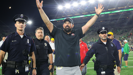 ryan-day-arms-ohio-state-notre-dame-g.png