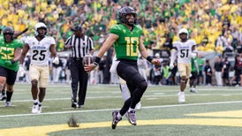 Late Kick: Oregon dominates Colorado