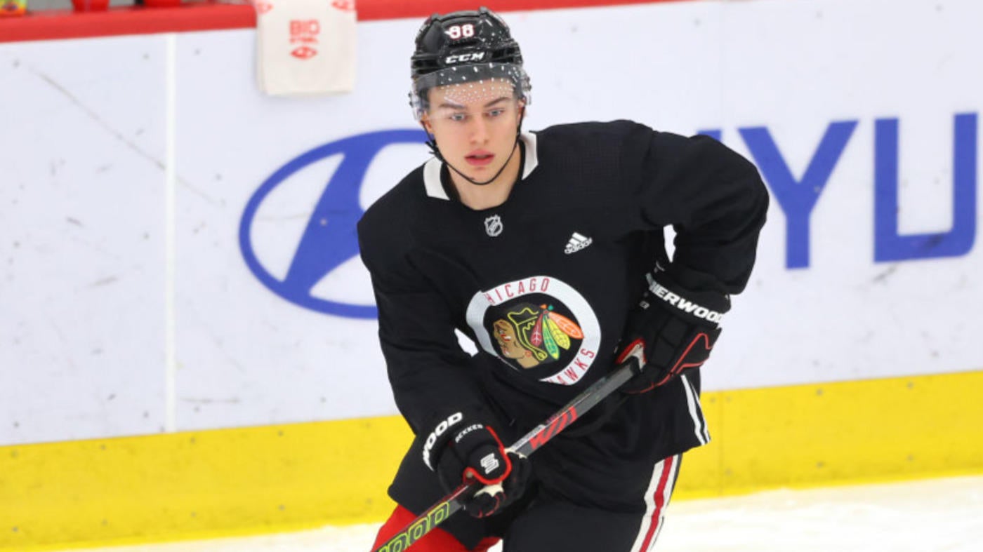 Blackhawks’ Connor Bedard poised for massive rookie season amid comparisons to Connor McDavid, Sidney Crosby