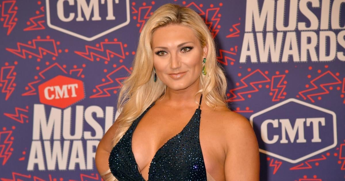 Hulk Hogan's Daughter Brooke Reveals Why She Didn't Attend His Wedding