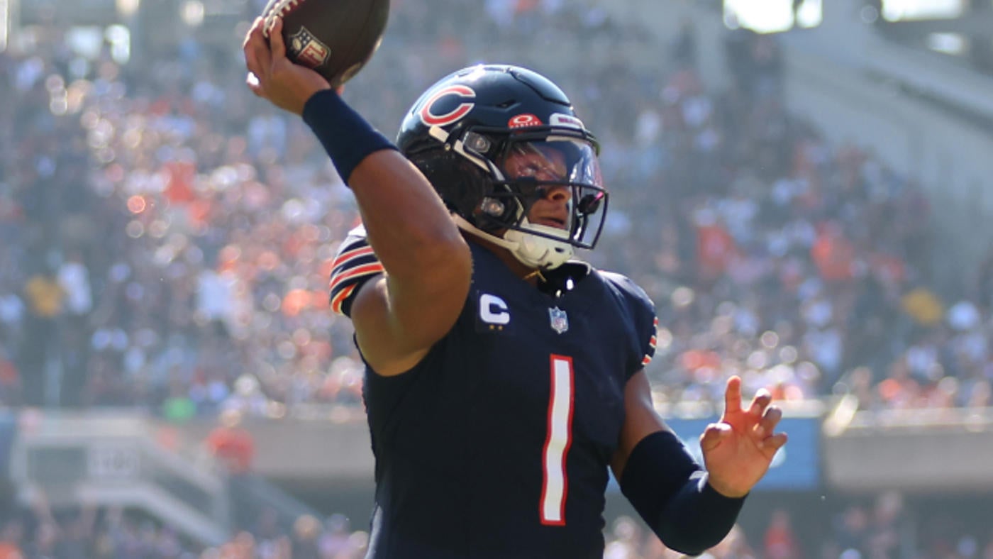 Bears' Justin Fields sets franchise record with 16 straight completions vs. Broncos in Week 4