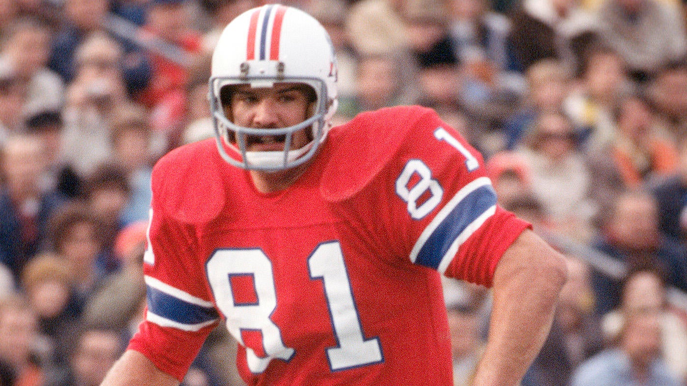 Russ Francis, ex-NFL tight end, killed in New York plane crash