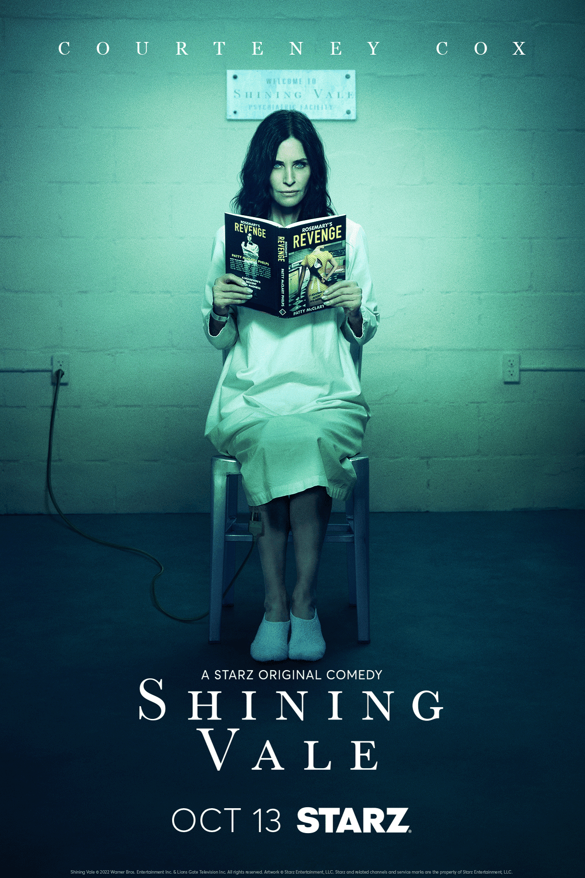 shining-vale-season-2-poster-courteney-cox.png