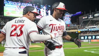 Twins sweep Blue Jays to win their first playoff series in 21 years - CBS  Minnesota