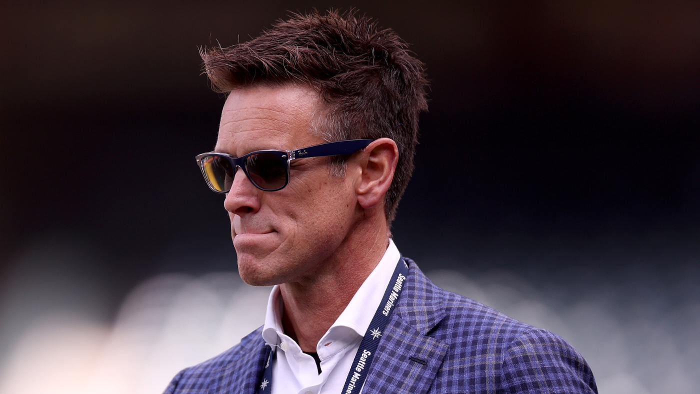 Mariners executive Jerry Dipoto asks fans for 'patience' after Seattle fails to make playoffs yet again
