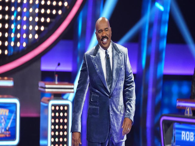 How to Stream 'Family Feud' for Free, 24/7