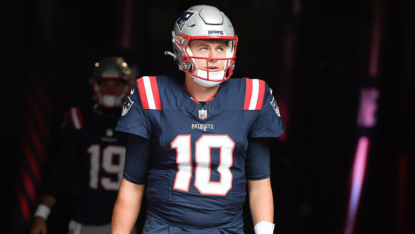 usatsi-21710560-mac-jones-patriots-qb-pregame-2023-1400.jpg