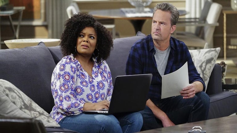 Yvette Nicole Brown Shares 'Special' Moment She Shared With 'The Odd Couple' Co-Star Matthew Perry