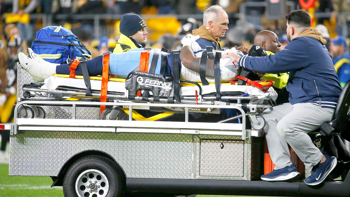 Titans WR Treylon Burks ‘alert, moving,’ Mike Vrabel says following scary injury Thursday night vs. Steelers