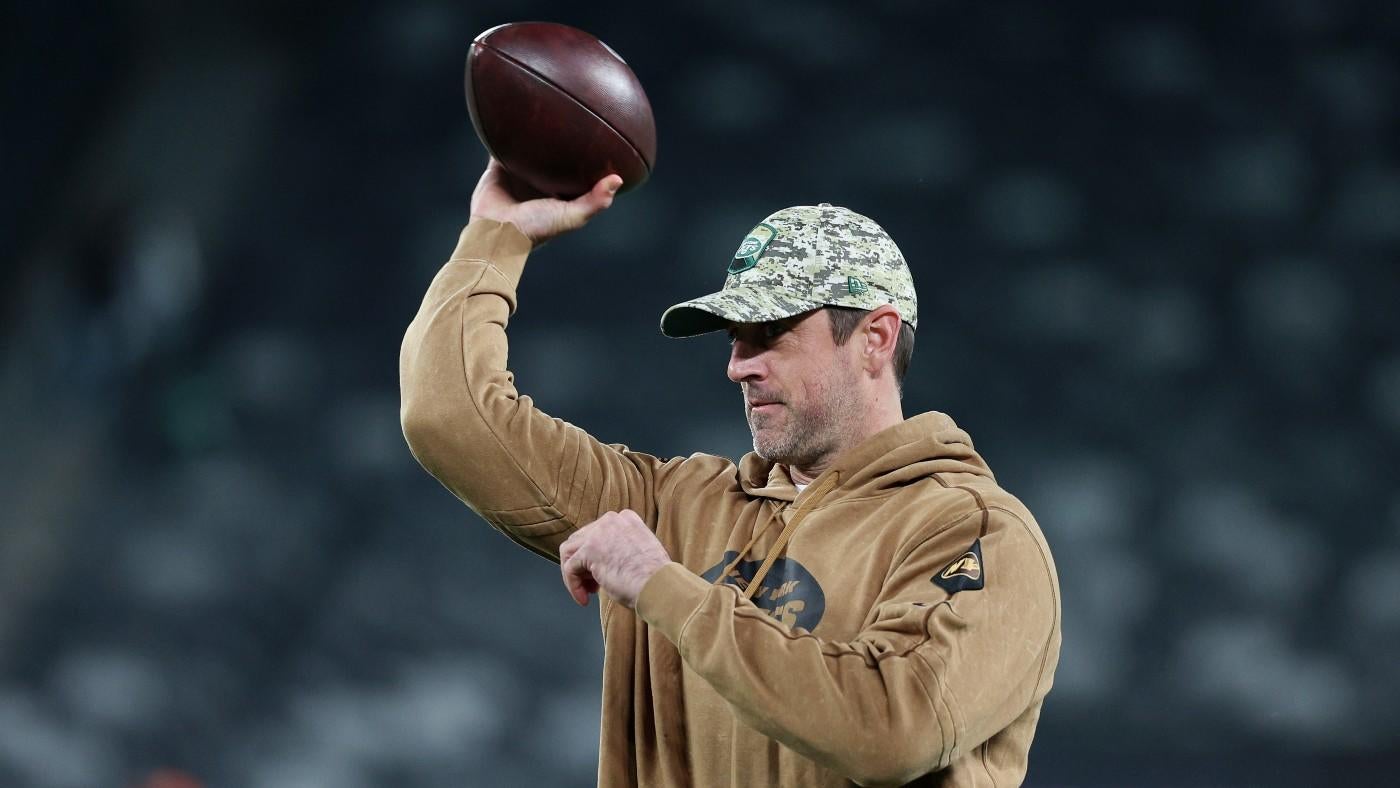 Jets’ Aaron Rodgers appears to tease return in post-game handshake with Chargers: ‘Give me a few weeks’