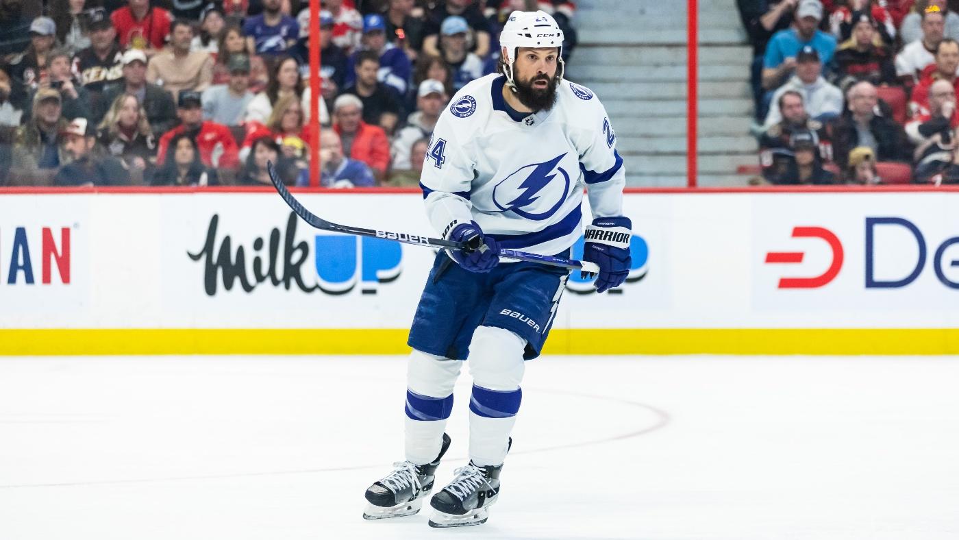 Lightning’s Zach Bogosian traded to Wild: Minnesota bolsters blue line with 16-year veteran, Stanley Cup champ