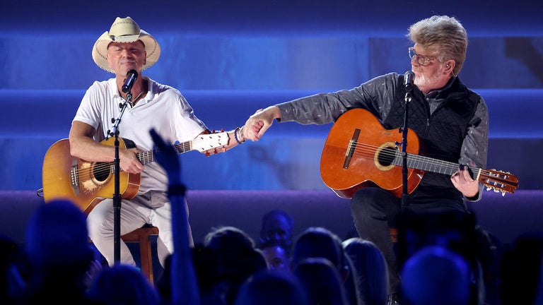 Jimmy Buffett Honored With All-Star Tribute at 2023 CMAs