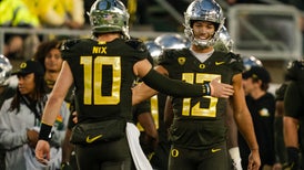 Late Kick: Oregon looks to soar past USC