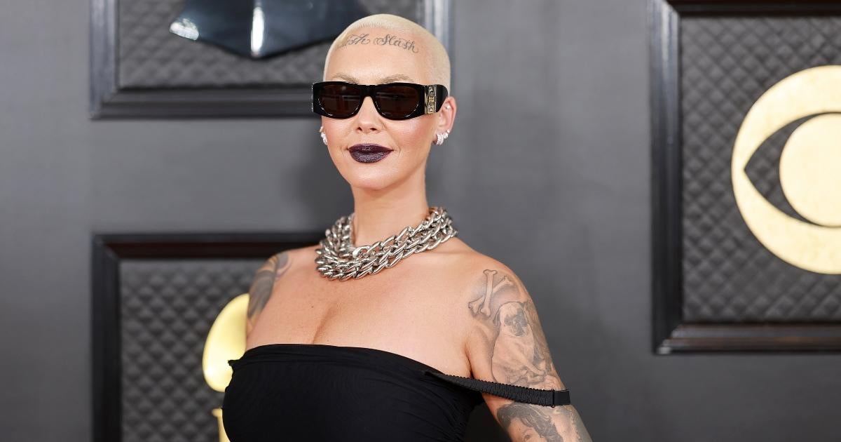 Amber Rose shows off her new face tattoo – hi INDiA