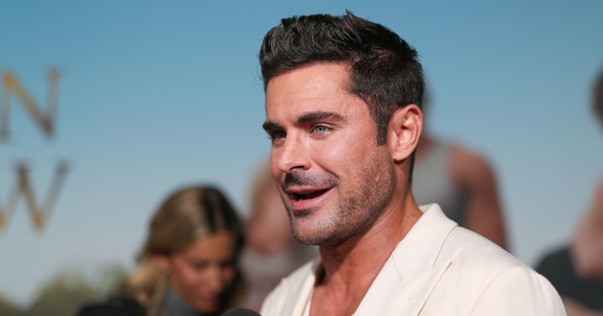 Zac Efron Is Nearly Unrecognizable as a Bulked-Up Wrestler for