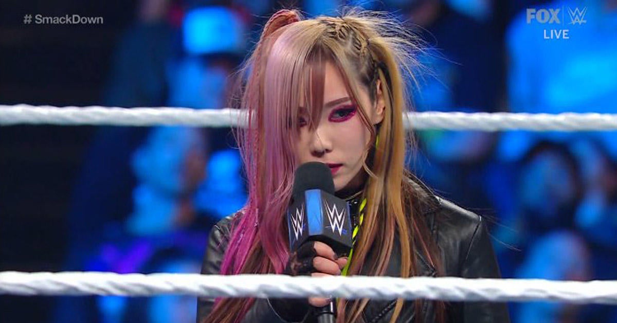 WWE's Kairi Sane Confronts Asuka and Joins Damage CTRL on SmackDown