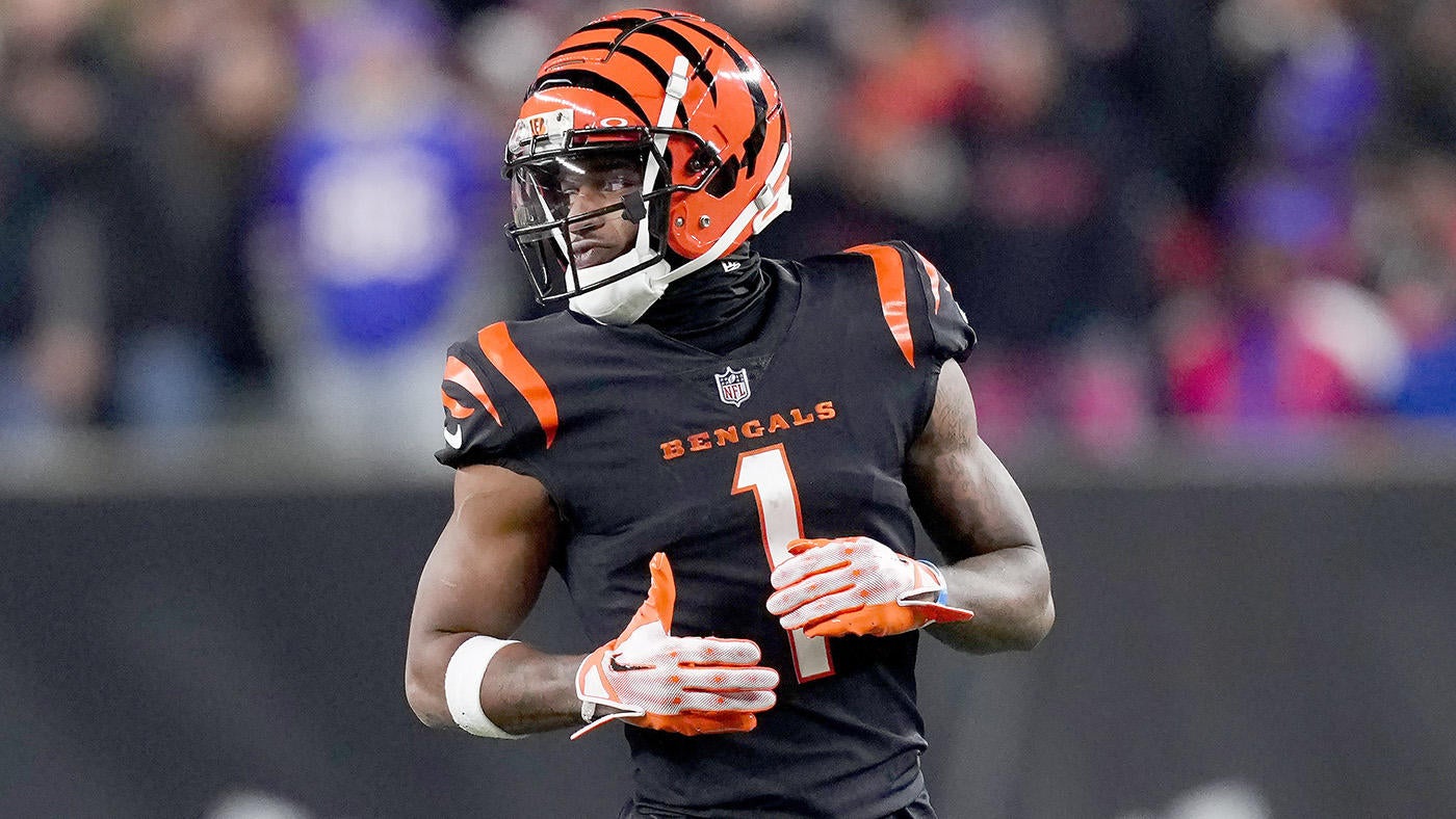 Ja’Marr Chase injury update: Bengals star WR active vs. Texans despite dealing with back issue