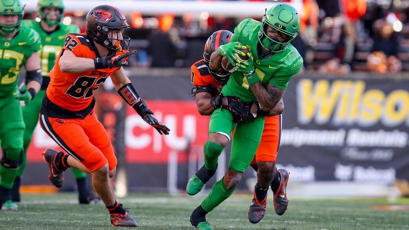 College football predictions, picks, odds: Oregon-Oregon State, Iowa-Nebraska leads Week 13 value plays