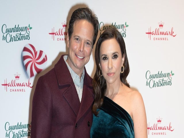 Lacey Chabert Talks Working With 'Party of Five' Co-Star Scott Wolf in New Hallmark Christmas Movie (Exclusive)