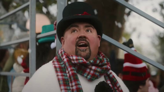 santa-clauses-gabriel-iglesias