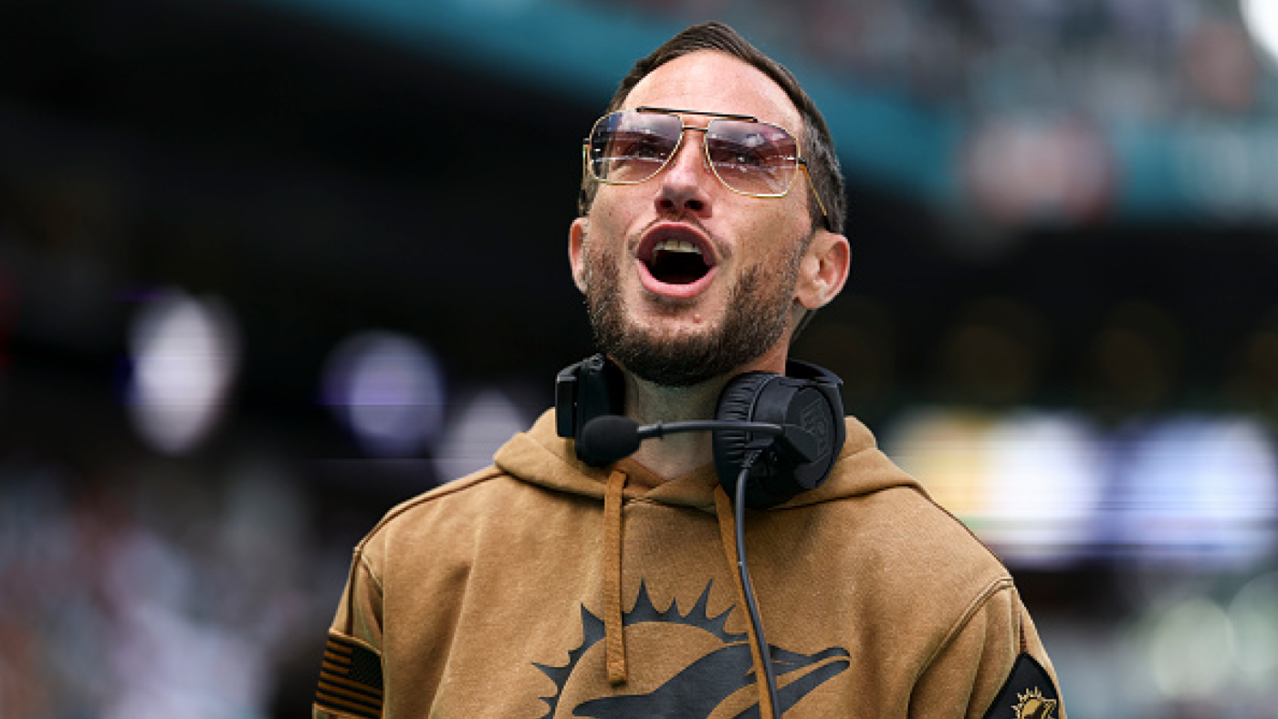 Dolphins coach Mike McDaniel once threatened to cut a player who was dancing with his future wife