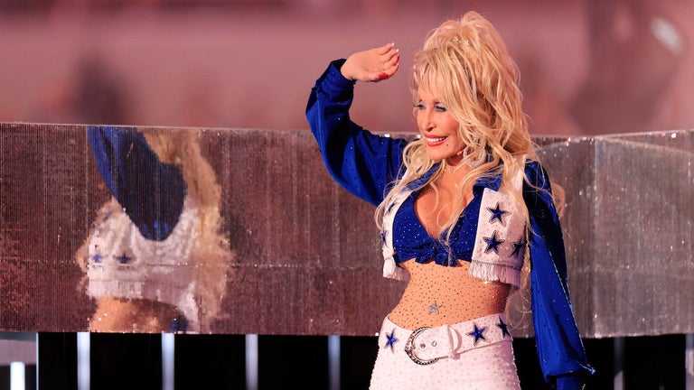 Dolly Parton's Thanksgiving Halftime Show as a Dallas Cowboys Cheerleader Burns Down Social Media