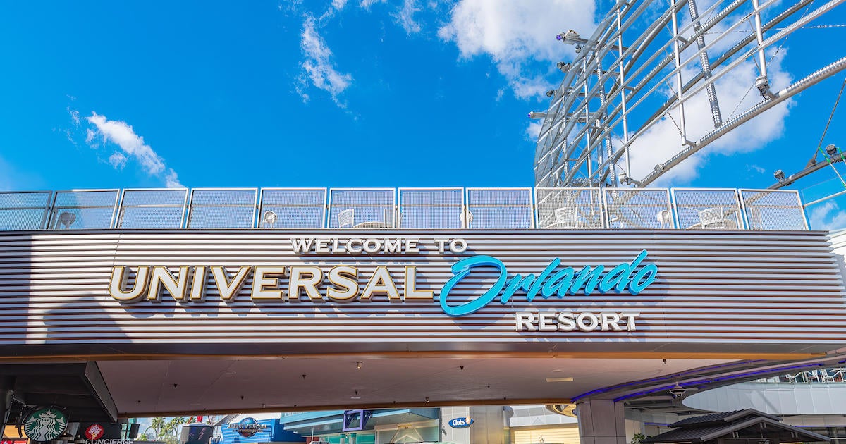 Universal Orlando Resort sign
