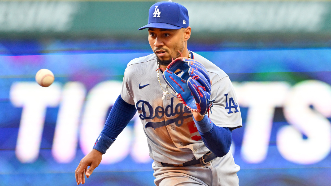 Mookie Betts will be Dodgers’ everyday second baseman heading into 2024 season, says manager Dave Roberts