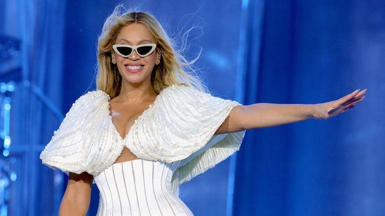 Beyoncé Hit With Skin-Lightening Accusations, But Her Mom Isn't Having It