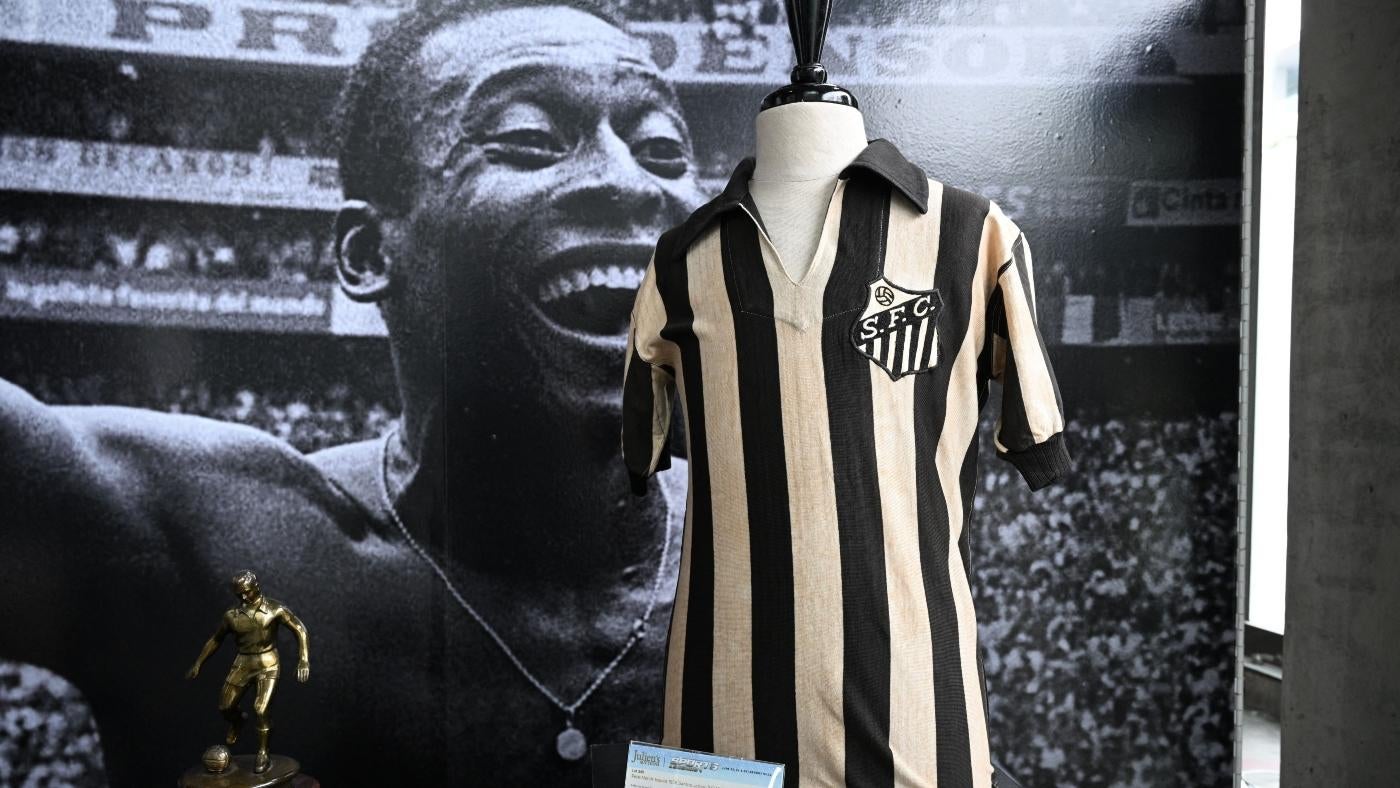 Santos to retire Pele’s legendary No. 10 jersey until they return to Brasileirao after shock relegation