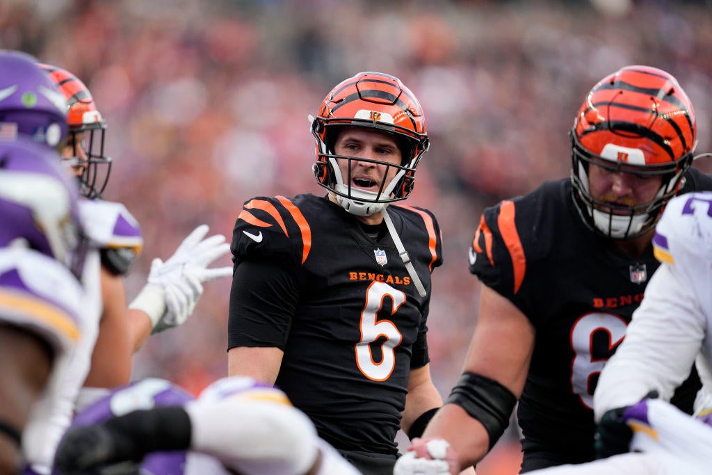 Jake Browning admits Vikings cutting him in 2021 did bother him after Bengals comeback victory