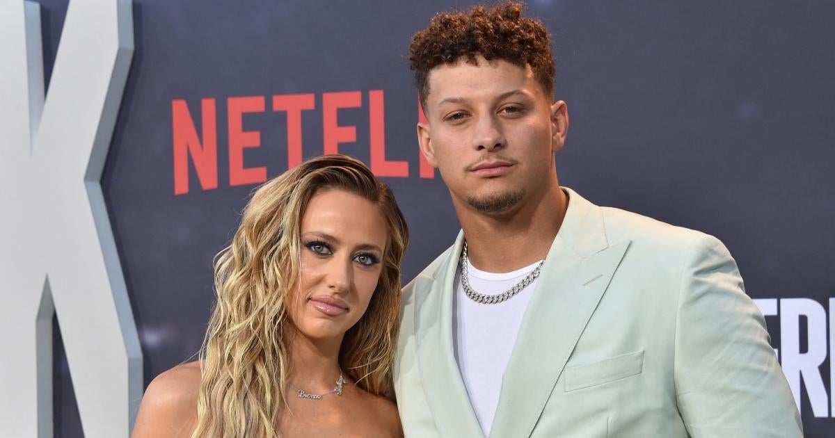 Patrick Mahomes' Wife Brittany Yells 'He Did It' And Runs On The Field ...