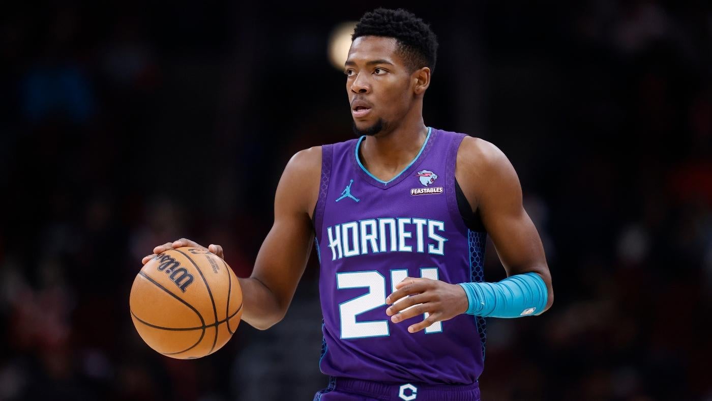 
                        Hornets vs. Suns odds, line, spread, score prediction, time: 2024 NBA picks for March 15 from proven model
                    