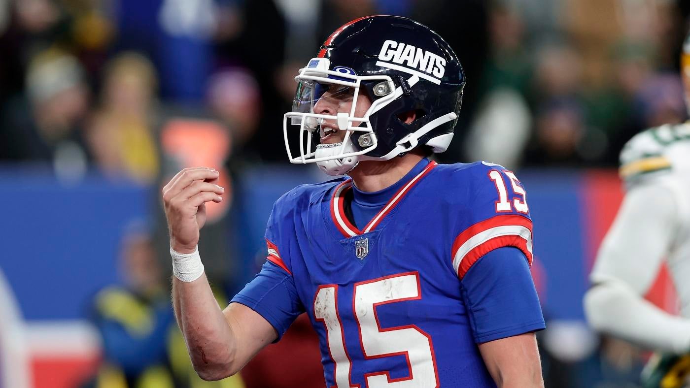 Giants' Tommy DeVito files trademarks for 'Tommy Cutlets' and 'Passing Paisano'
