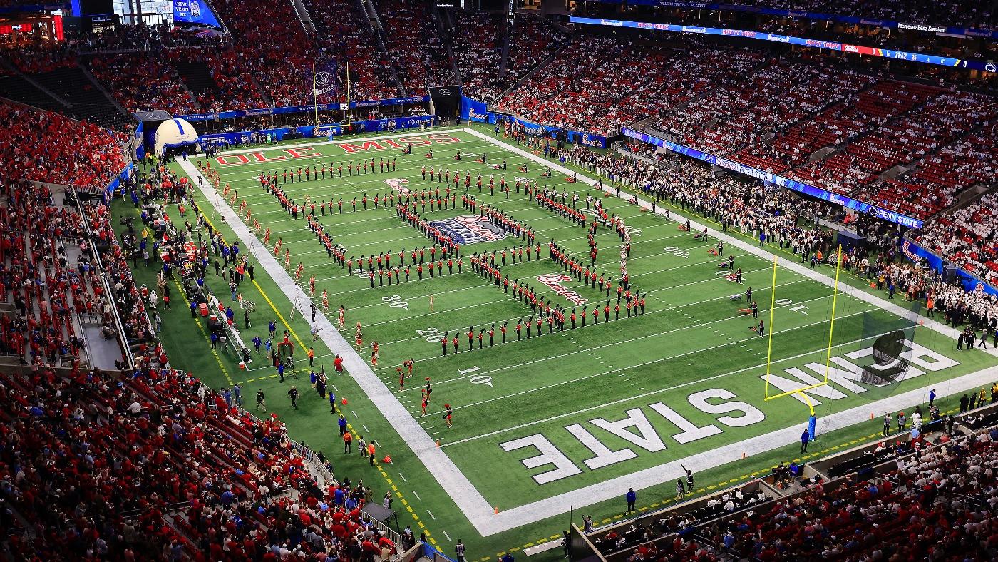 WATCH: Ole Miss band performs Taylor Swift songs at Peach Bowl halftime