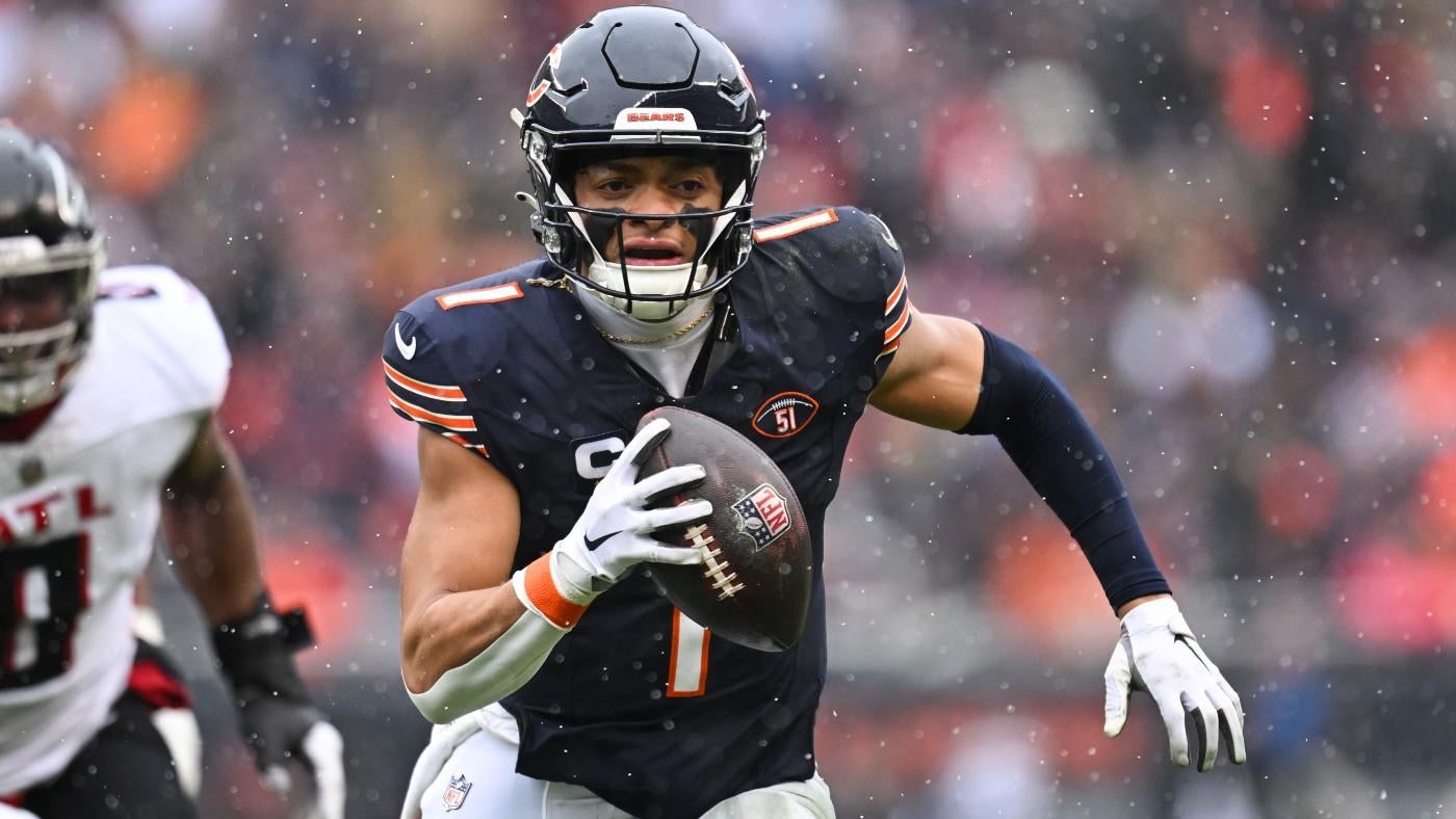 Former Bears QB believes Justin Fields is the 'answer' for Chicago's franchise