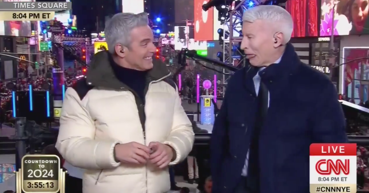 Watch Anderson Cooper Take Shots With Andy Cohen During CNN New Year's