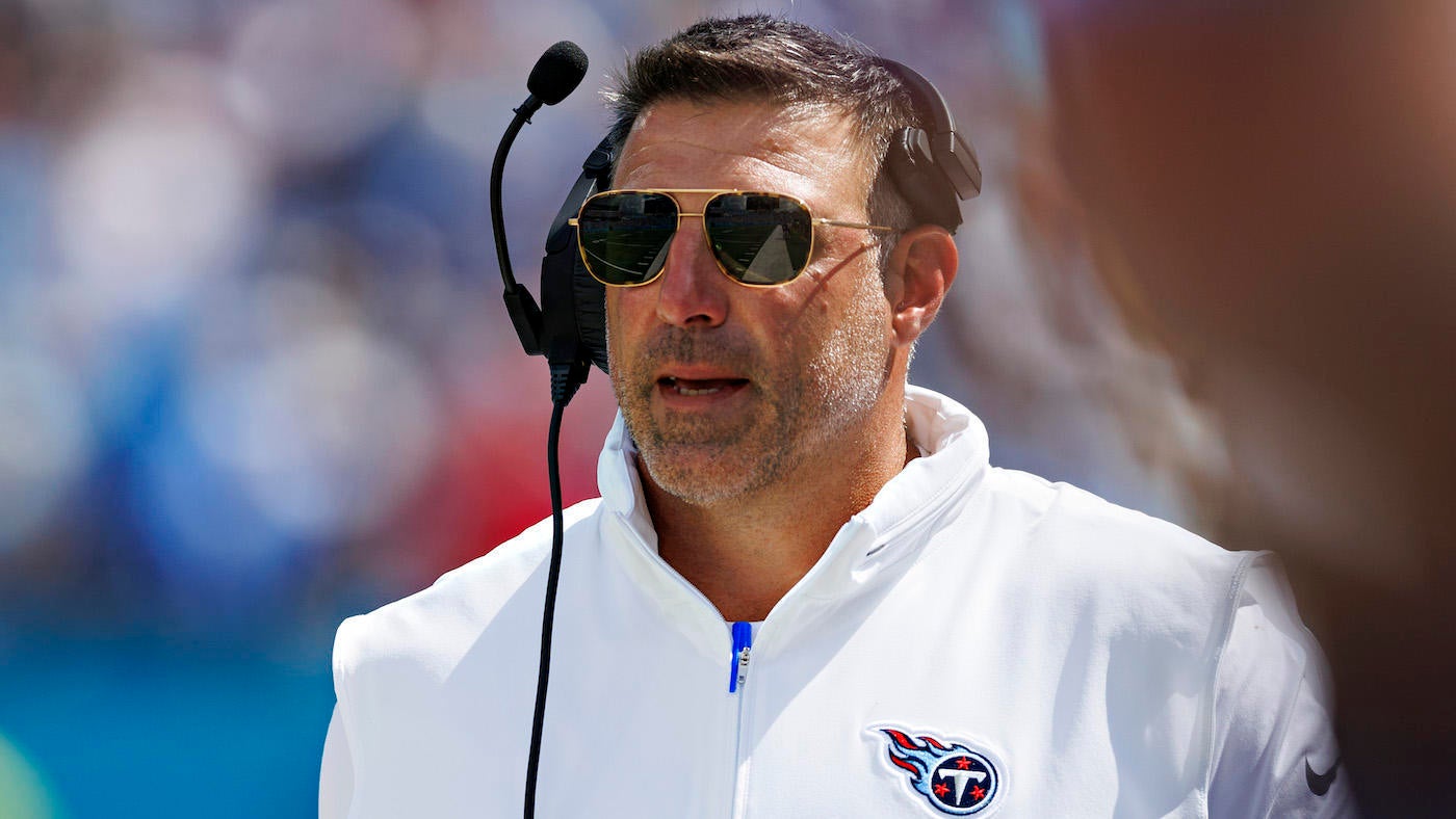 
                        Mike Vrabel's potential Patriots reunion; Night of upsets in college basketball
                    