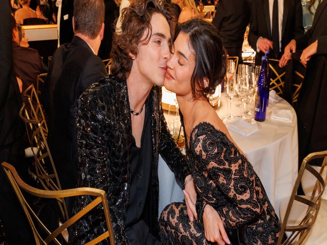 Timothee Chalamet and Kylie Jenner Share Kiss at Golden Globes