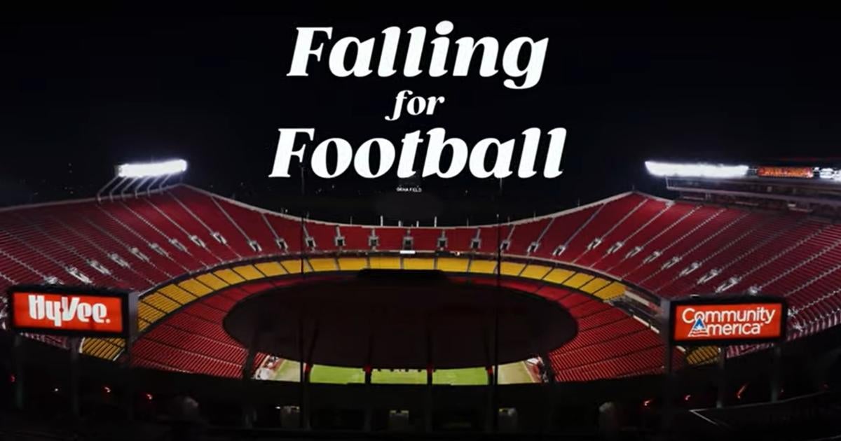 falling-for-football-rom-com-chiefs