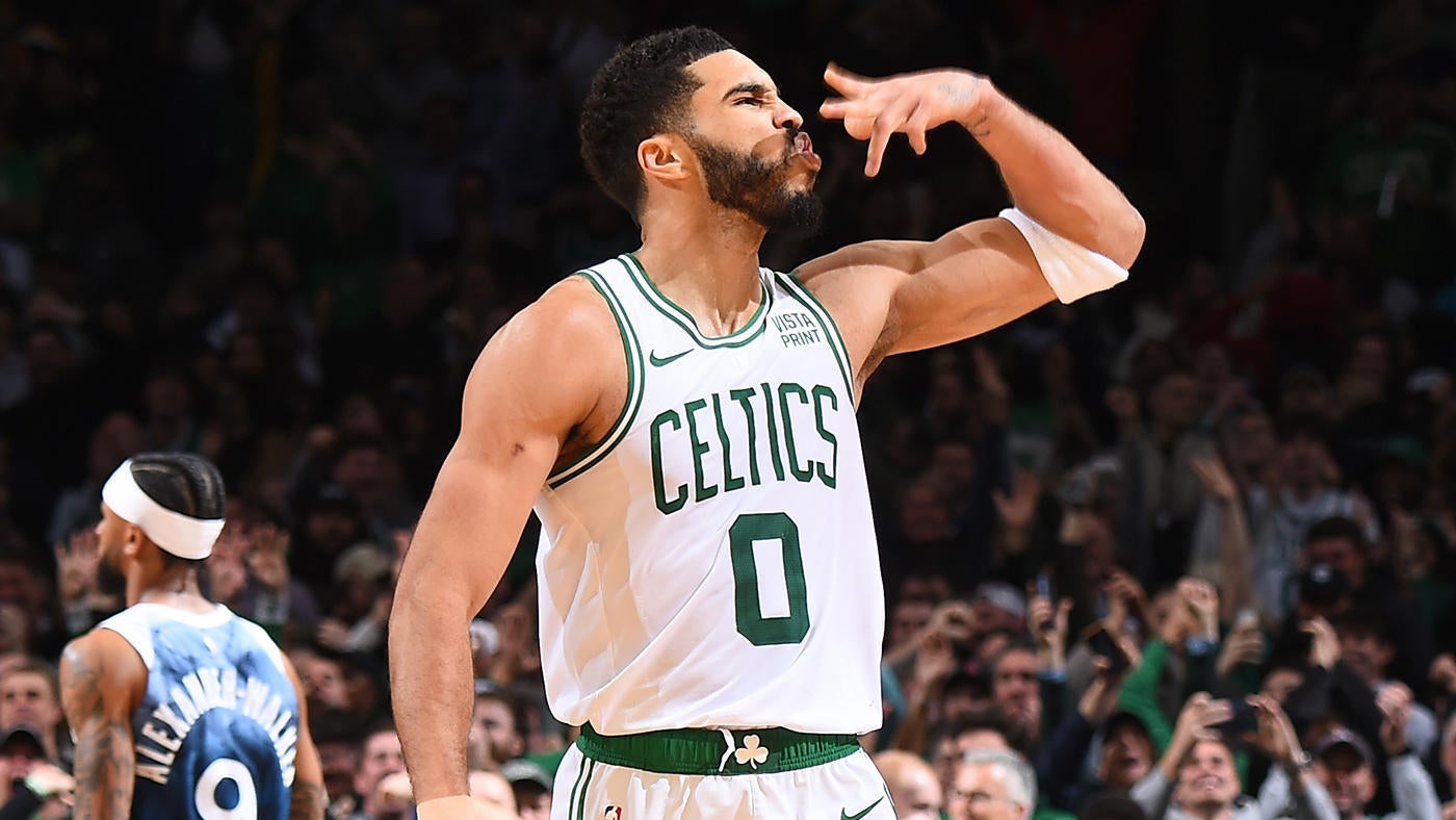 
                        Clutch two-way sequence from Jayson Tatum, Jrue Holiday powers Celtics to best home start in franchise history
                    